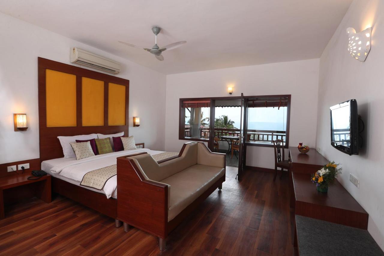 Getaway Beach Resort Kovalam Ngoại thất bức ảnh